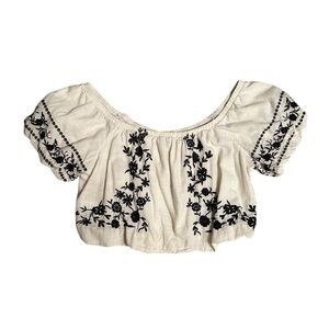 American Eagle Cream Black Floral Embroidered Puff Sleeve Crop Top Womens Large